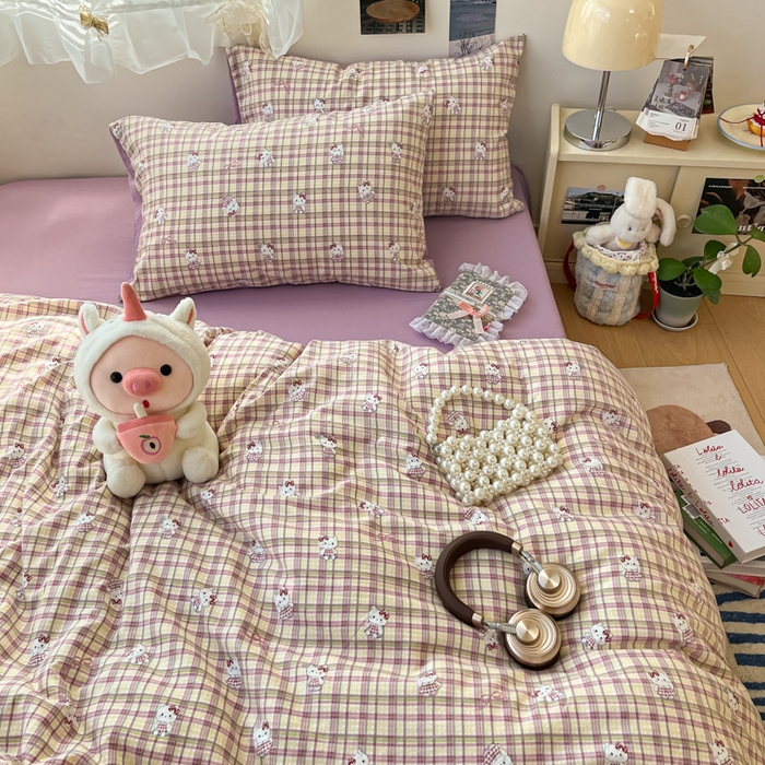 91家纺网 家纺一手货源 找家纺 彩韵家纺 2025新款水洗双层纱双拼碎花四件套 格纹猫咪