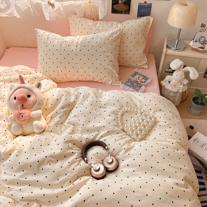 91家纺网 家纺一手货源 找家纺 彩韵家纺 2025新款水洗双层纱双拼碎花四件套 黑色波点