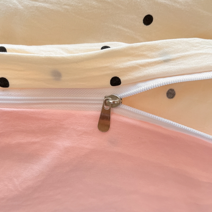 91家纺网 家纺一手货源 找家纺 彩韵家纺 2025新款水洗双层纱双拼碎花四件套 黑色波点