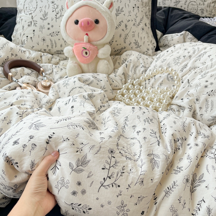 彩韵家纺 2025新款水洗双层纱双拼碎花四件套 花园兔子