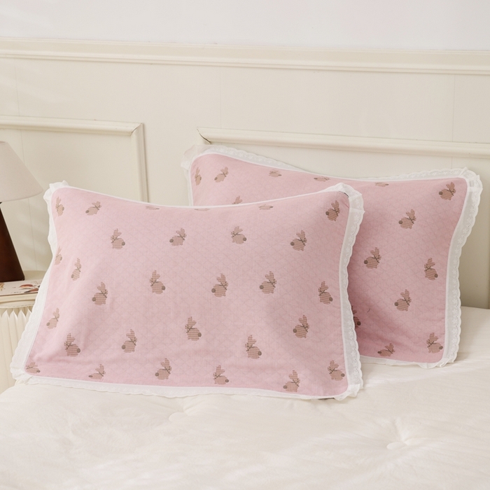 91家纺网 家纺一手货源 找家纺 朴尔家纺-毛巾被 2025新款韩版小碎花边全棉纯棉三层纱布枕巾单枕巾枕巾单件 领结兔-粉 52x78cm枕巾一对