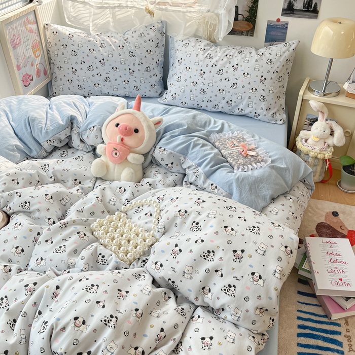 91家纺网 家纺一手货源 找家纺 彩韵家纺 2025新款水洗双层纱双拼碎花四件套 欢乐小狗