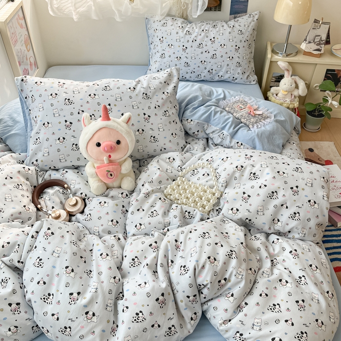 91家纺网 家纺一手货源 找家纺 彩韵家纺 2025新款水洗双层纱双拼碎花四件套 欢乐小狗