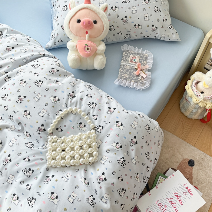 91家纺网 家纺一手货源 找家纺 彩韵家纺 2025新款水洗双层纱双拼碎花四件套 欢乐小狗