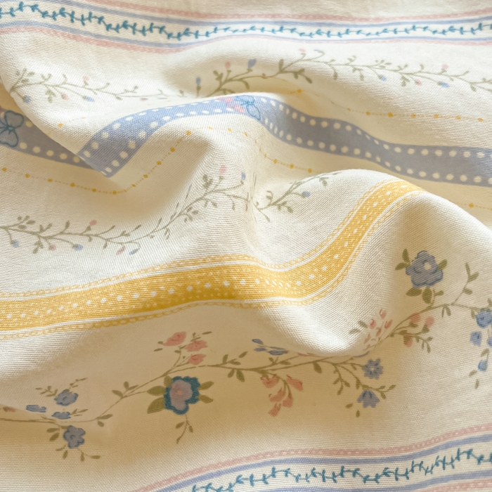 91家纺网 家纺一手货源 找家纺 卡迪熊家纺 2025新款水洗双层纱双拼碎花四件套 藤条花蔓