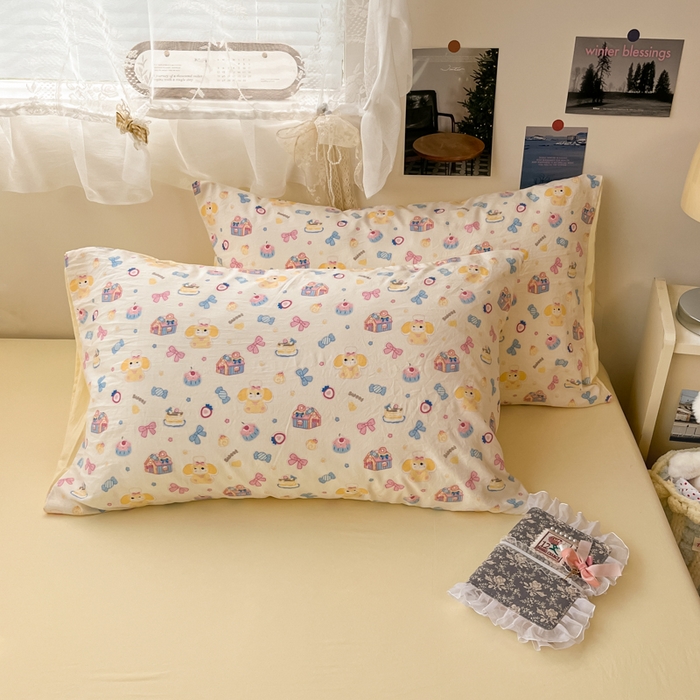 91家纺网 家纺一手货源 找家纺 卡迪熊家纺 2025新款水洗双层纱双拼碎花四件套 甜点小屋