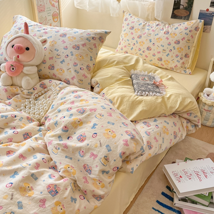 91家纺网 家纺一手货源 找家纺 卡迪熊家纺 2025新款水洗双层纱双拼碎花四件套 甜点小屋