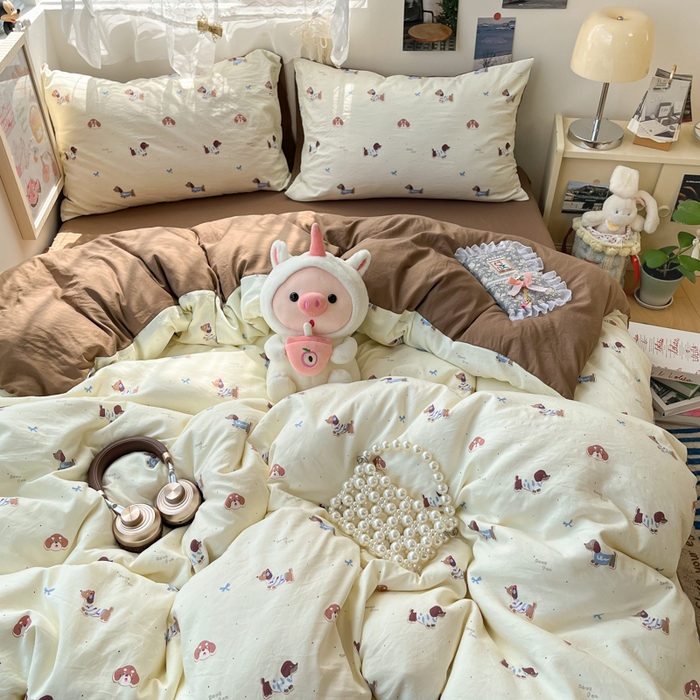 91家纺网 家纺一手货源 找家纺 彩韵家纺 2025新款水洗双层纱双拼碎花四件套 腊肠狗狗