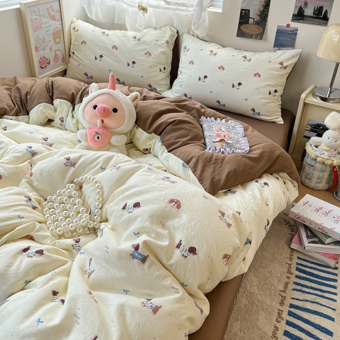 91家纺网 家纺一手货源 找家纺 彩韵家纺 2025新款水洗双层纱双拼碎花四件套 腊肠狗狗