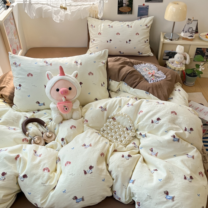 91家纺网 家纺一手货源 找家纺 彩韵家纺 2025新款水洗双层纱双拼碎花四件套 腊肠狗狗