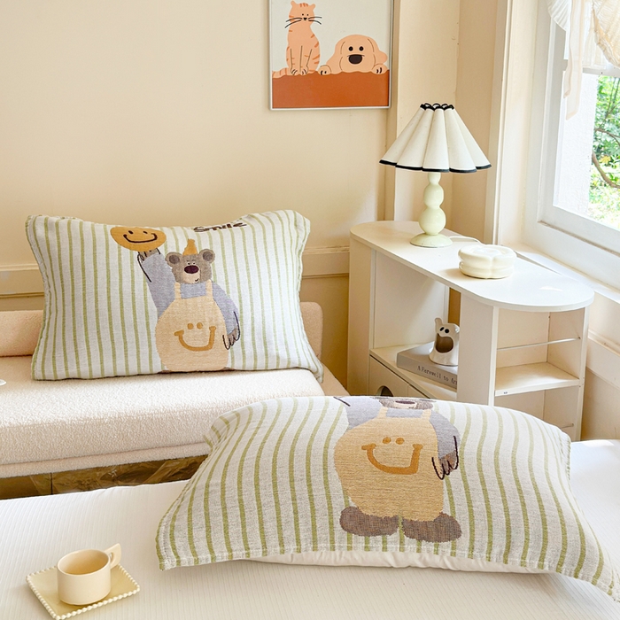 91家纺网 家纺一手货源 找家纺 朴尔家纺-毛巾被 2025新款全棉纯棉多柔AB版定位四层纱布枕巾单枕巾枕巾单件 玩趣南瓜熊 52x75cm枕巾一对