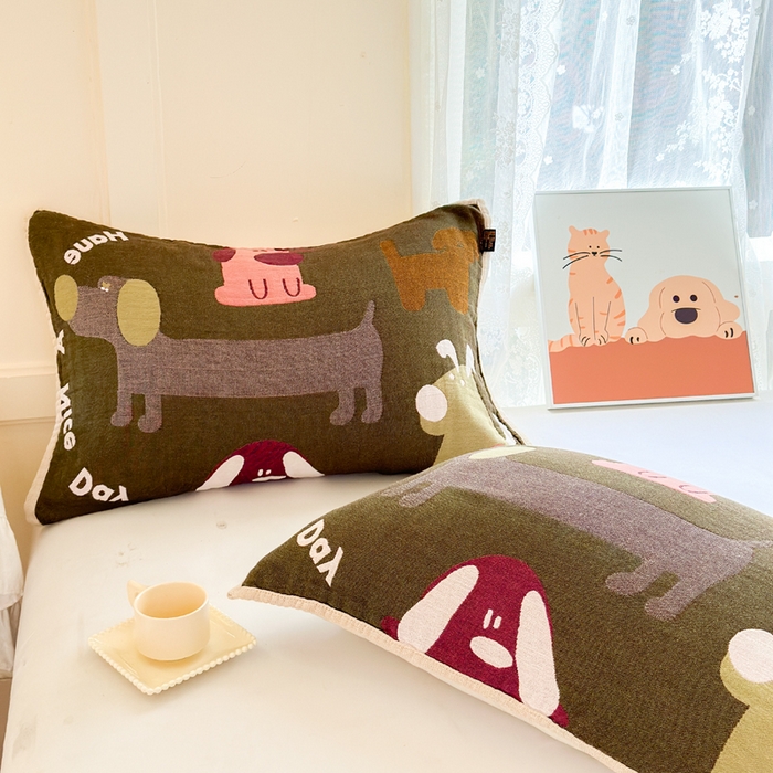 91家纺网 家纺一手货源 找家纺 朴尔家纺-毛巾被 2025新款全棉纯棉多柔AB版定位四层纱布枕巾单枕巾枕巾单件 狗狗巴士 52x75cm枕巾一对