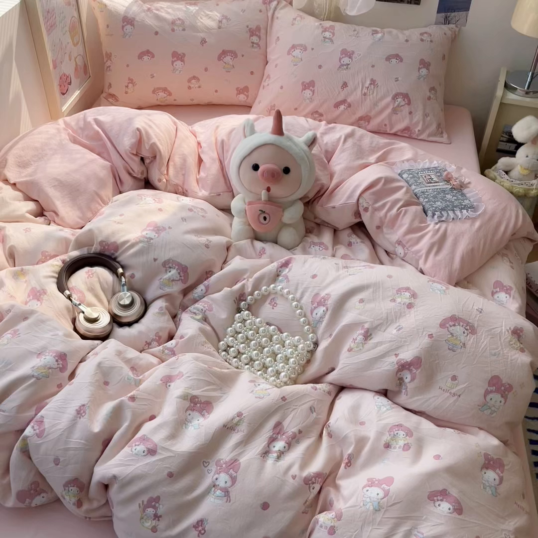 91家纺网 家纺一手货源 找家纺 卡迪熊家纺 2025新款水洗双层纱双拼碎花四件套 甜甜小兔