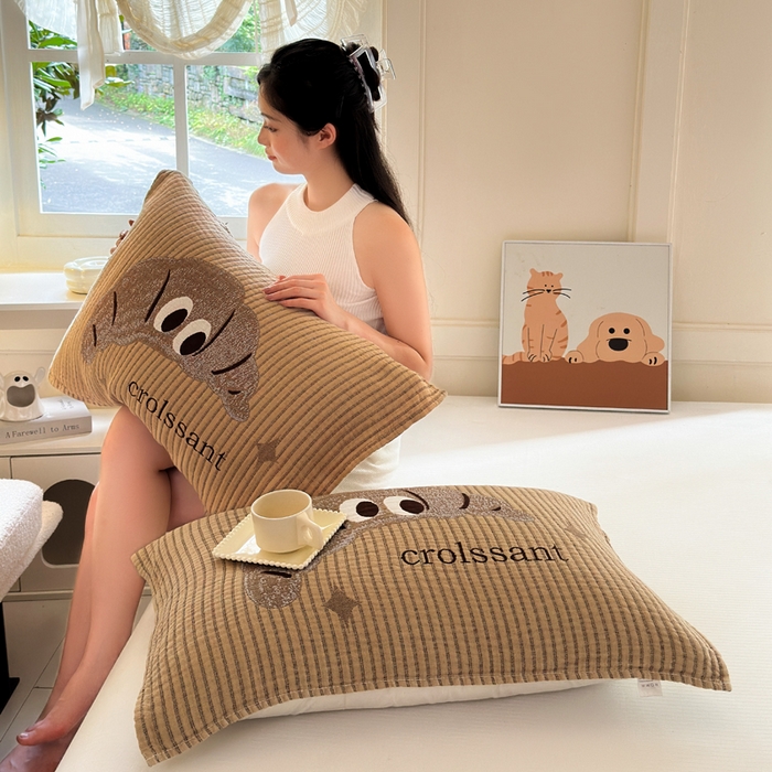 91家纺网 家纺一手货源 找家纺 朴尔家纺-毛巾被 2025新款全棉纯棉多柔AB版定位四层纱布枕巾单枕巾枕巾单件 牛角甜包 52x75cm枕巾一对