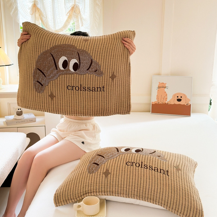 91家纺网 家纺一手货源 找家纺 朴尔家纺-毛巾被 2025新款全棉纯棉多柔AB版定位四层纱布枕巾单枕巾枕巾单件 牛角甜包 52x75cm枕巾一对