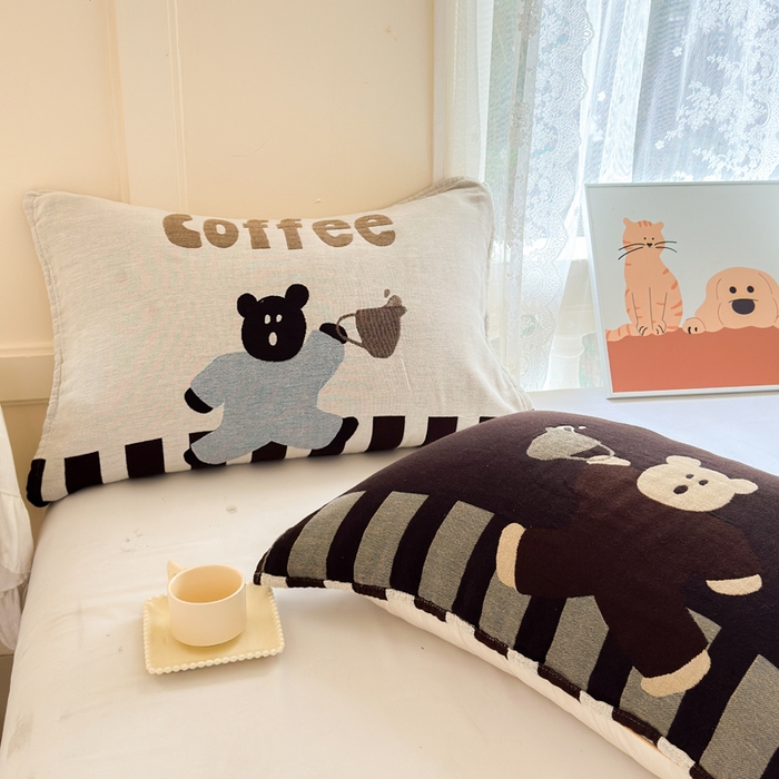 91家纺网 家纺一手货源 找家纺 朴尔家纺-毛巾被 2025新款全棉纯棉多柔AB版定位四层纱布枕巾单枕巾枕巾单件 咖啡时光 52x75cm枕巾一对