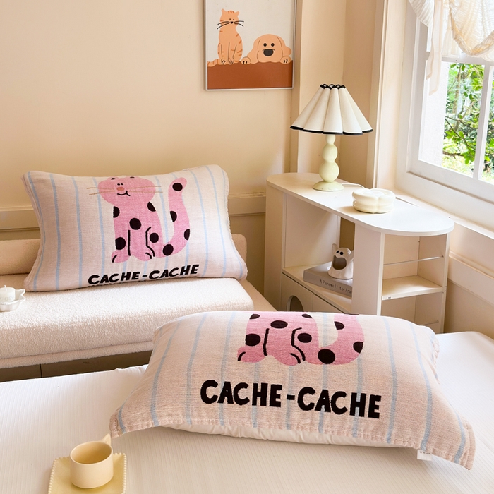 91家纺网 家纺一手货源 找家纺 朴尔家纺-毛巾被 2025新款全棉纯棉多柔AB版定位四层纱布枕巾单枕巾枕巾单件 粉红猫 52x75cm枕巾一对