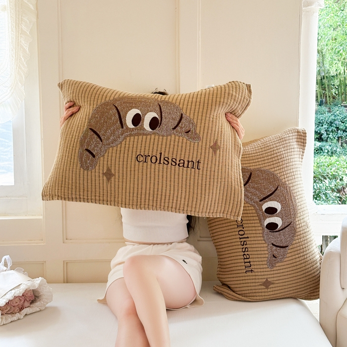 91家纺网 家纺一手货源 找家纺 朴尔家纺-毛巾被 2025新款全棉纯棉多柔AB版定位四层纱布枕巾单枕巾枕巾单件 牛角甜包 52x75cm枕巾一对