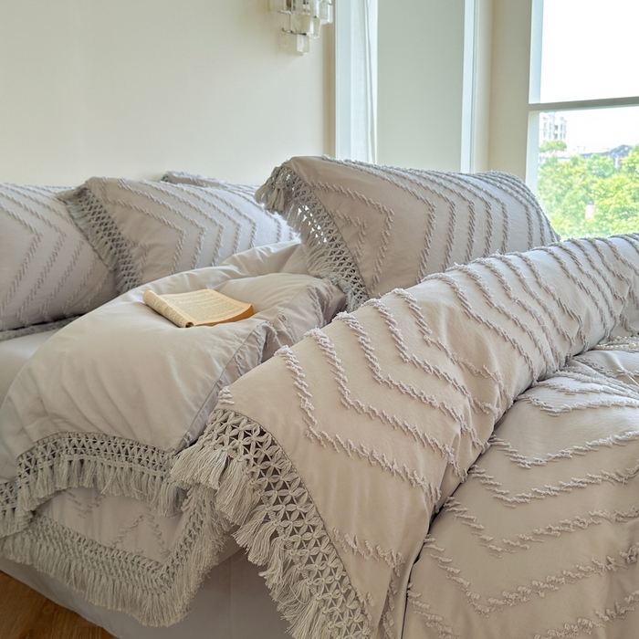 缘生活 2025新款素色简约立体剪花流苏四件套 剪花波浪+流苏浅灰