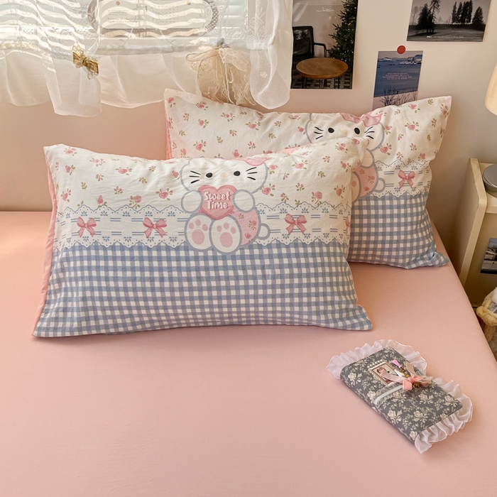 91家纺网 家纺一手货源 找家纺 卡迪熊家纺 2025新款水洗双层纱双拼碎花四件套 甜心猫咪