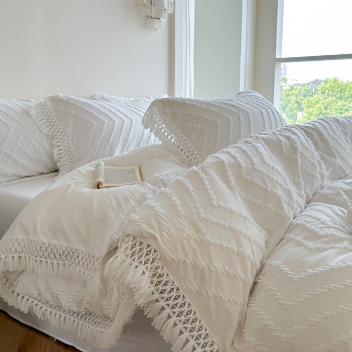 缘生活 2025新款素色简约立体剪花流苏四件套 剪花波浪+流苏白色