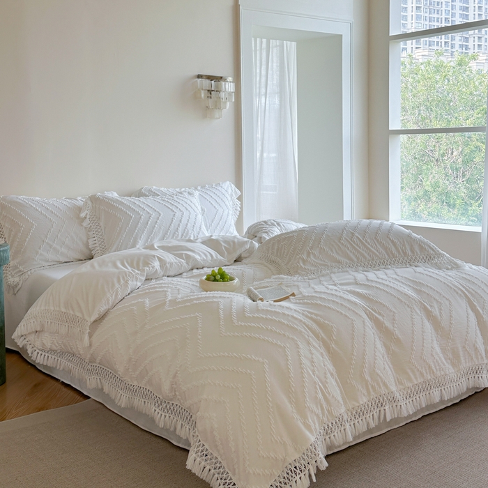 91家纺网 家纺一手货源 找家纺 缘生活 2025新款素色简约立体剪花流苏四件套 剪花波浪+流苏白色