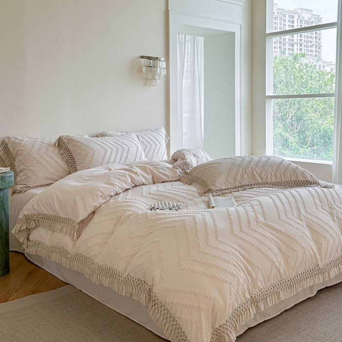 91家纺网 家纺一手货源 找家纺 缘生活 2025新款素色简约立体剪花流苏四件套 剪花波浪+流苏卡其