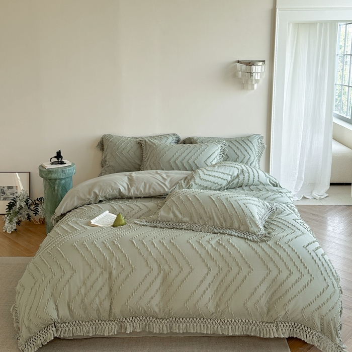 91家纺网 家纺一手货源 找家纺 缘生活 2025新款素色简约立体剪花流苏四件套 剪花波浪+流苏旧绿