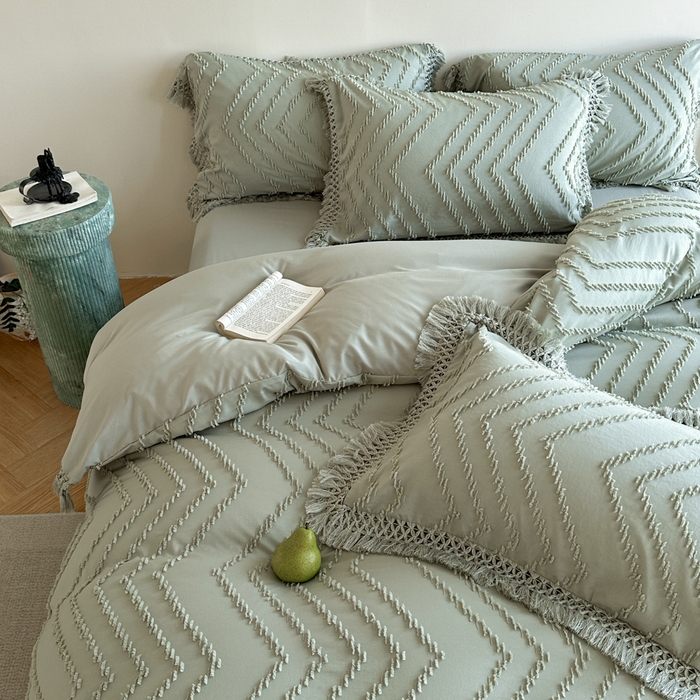 91家纺网 家纺一手货源 找家纺 缘生活 2025新款素色简约立体剪花流苏四件套 剪花波浪+流苏旧绿