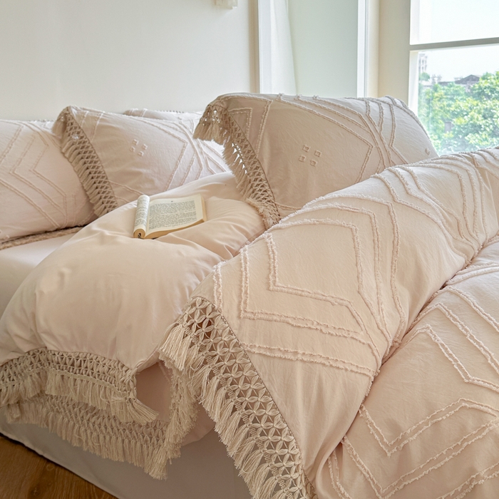 缘生活 2025新款素色简约立体剪花流苏四件套 剪花大方格+流苏卡其