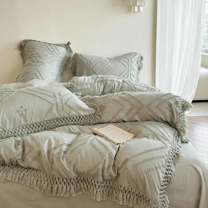 91家纺网 家纺一手货源 找家纺 缘生活 2025新款素色简约立体剪花流苏四件套 剪花大方格+流苏旧绿