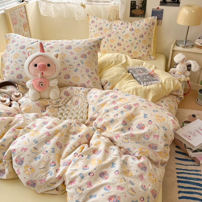 91家纺网 家纺一手货源 找家纺 彩韵家纺 2025新款水洗双层纱双拼碎花四件套 甜点小屋