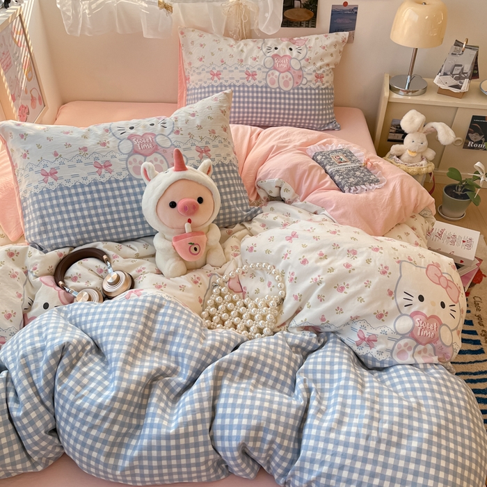 91家纺网 家纺一手货源 找家纺 彩韵家纺 2025新款水洗双层纱双拼碎花四件套 甜心猫咪