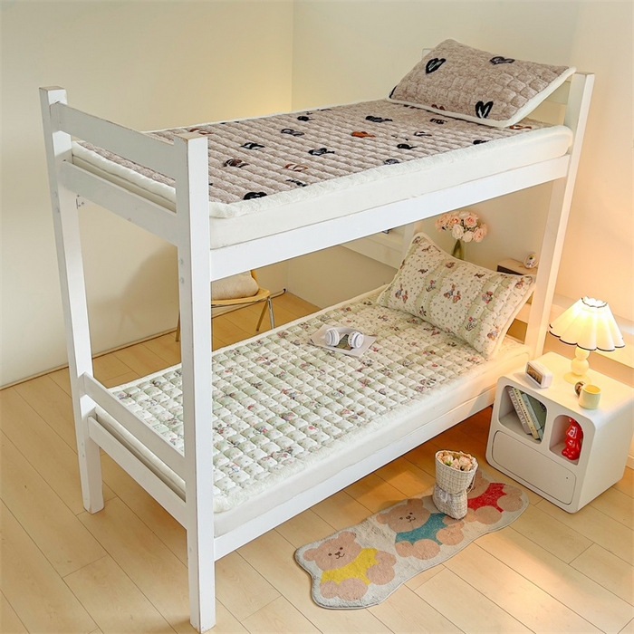 91家纺网 家纺一手货源 找家纺 梵朴 2025新款学生宿舍上下铺牛奶绒夹棉床垫床护垫床褥子 花开花兔-绿