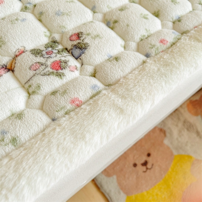 91家纺网 家纺一手货源 找家纺 梵朴 2025新款学生宿舍上下铺牛奶绒夹棉床垫床护垫床褥子 花开花兔-绿