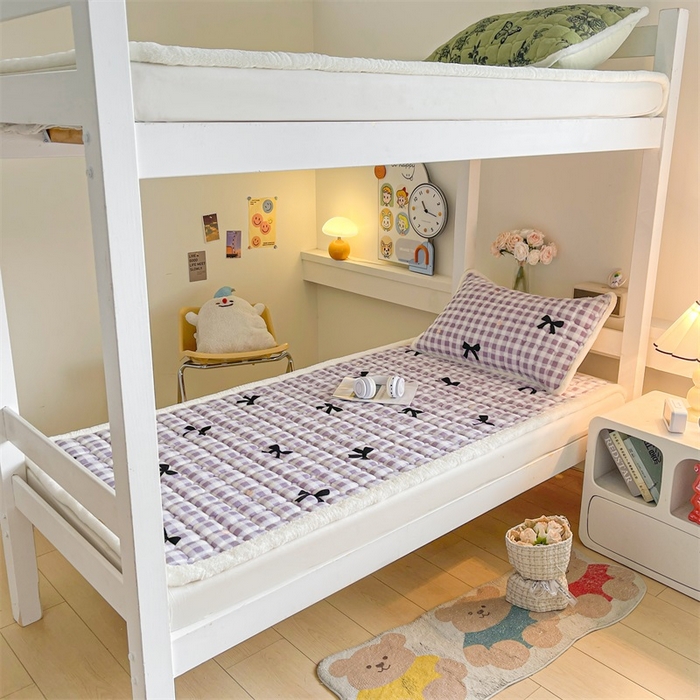 91家纺网 家纺一手货源 找家纺 梵朴 2025新款学生宿舍上下铺牛奶绒夹棉床垫床护垫床褥子 蝴蝶结紫