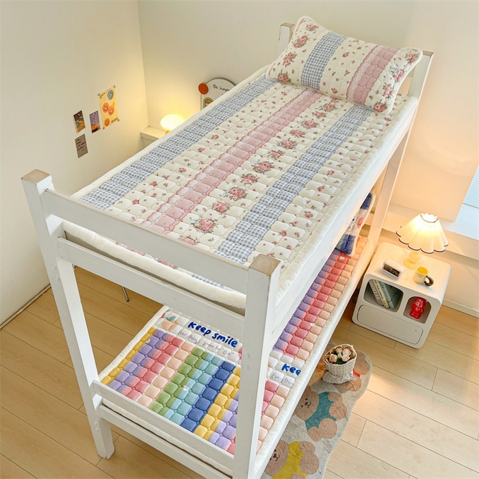 91家纺网 家纺一手货源 找家纺 梵朴 2025新款学生宿舍上下铺牛奶绒夹棉床垫床护垫床褥子 情意满满粉