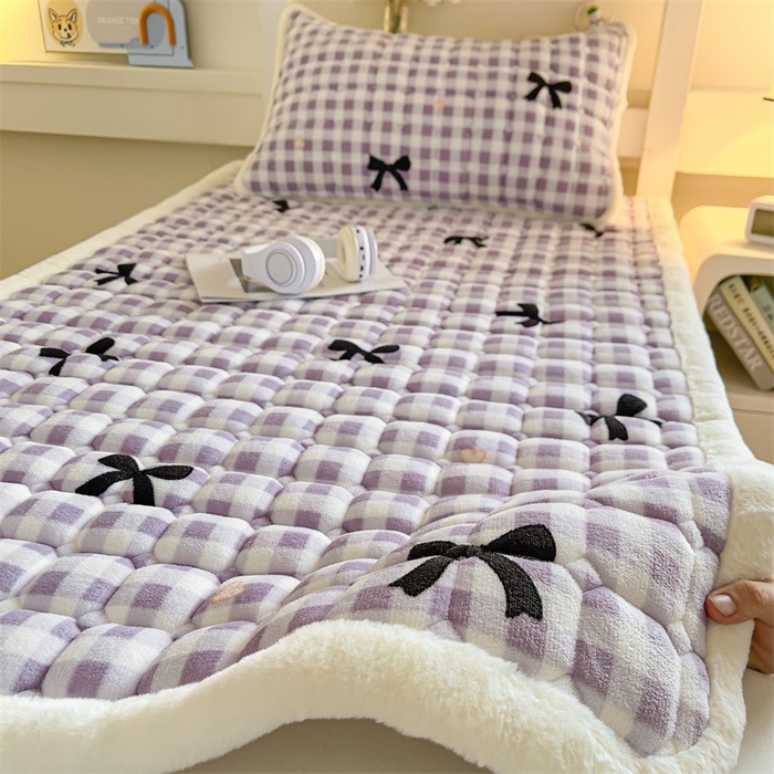 梵朴 2025新款学生宿舍上下铺牛奶绒夹棉床垫床护垫床褥子 蝴蝶结紫