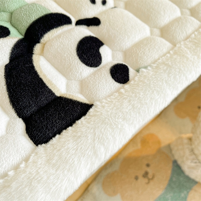 91家纺网 家纺一手货源 找家纺 梵朴 2025新款学生宿舍上下铺牛奶绒夹棉床垫床护垫床褥子 熊猫乐园-绿