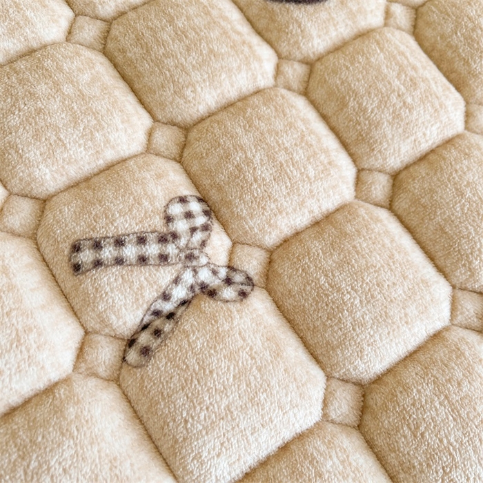 91家纺网 家纺一手货源 找家纺 梵朴 2025新款学生宿舍上下铺牛奶绒夹棉床垫床护垫床褥子 蝶之心-咖