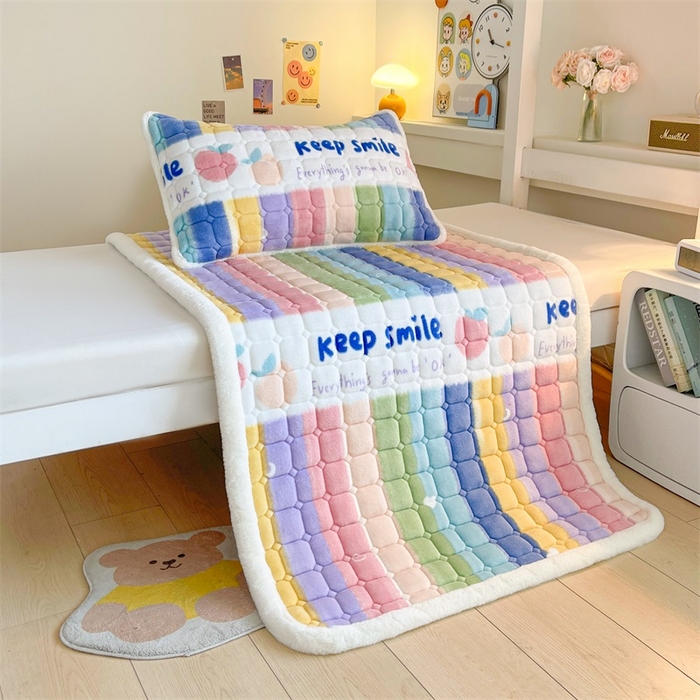 91家纺网 家纺一手货源 找家纺 （总）梵朴 2025新款学生宿舍上下铺牛奶绒夹棉床垫床护垫床褥子