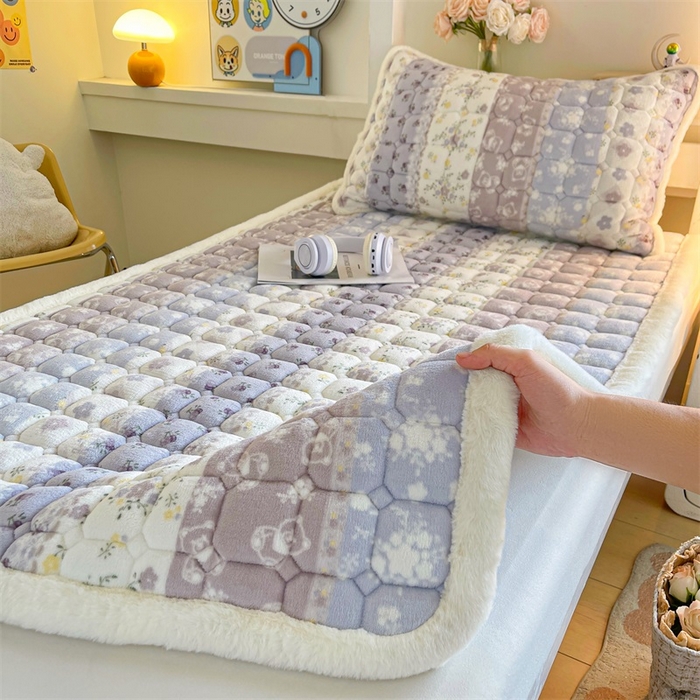 91家纺网 家纺一手货源 找家纺 梵朴 2025新款学生宿舍上下铺牛奶绒夹棉床垫床护垫床褥子 条纹小花-紫