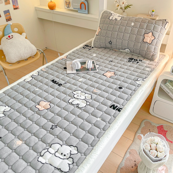 91家纺网 家纺一手货源 找家纺 梵朴 2025新款学生宿舍上下铺牛奶绒夹棉床垫床护垫床褥子 顽皮狗