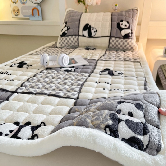 梵朴 2025新款学生宿舍上下铺牛奶绒夹棉床垫床护垫床褥子 熊猫皮皮-灰