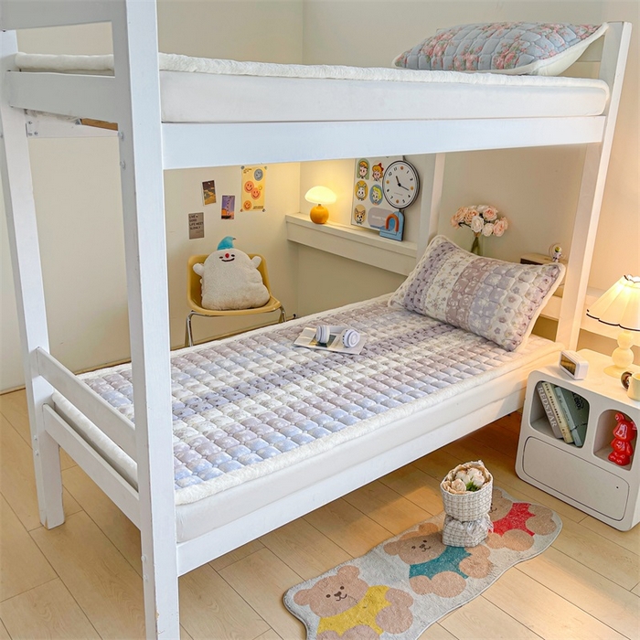 91家纺网 家纺一手货源 找家纺 梵朴 2025新款学生宿舍上下铺牛奶绒夹棉床垫床护垫床褥子 条纹小花-紫