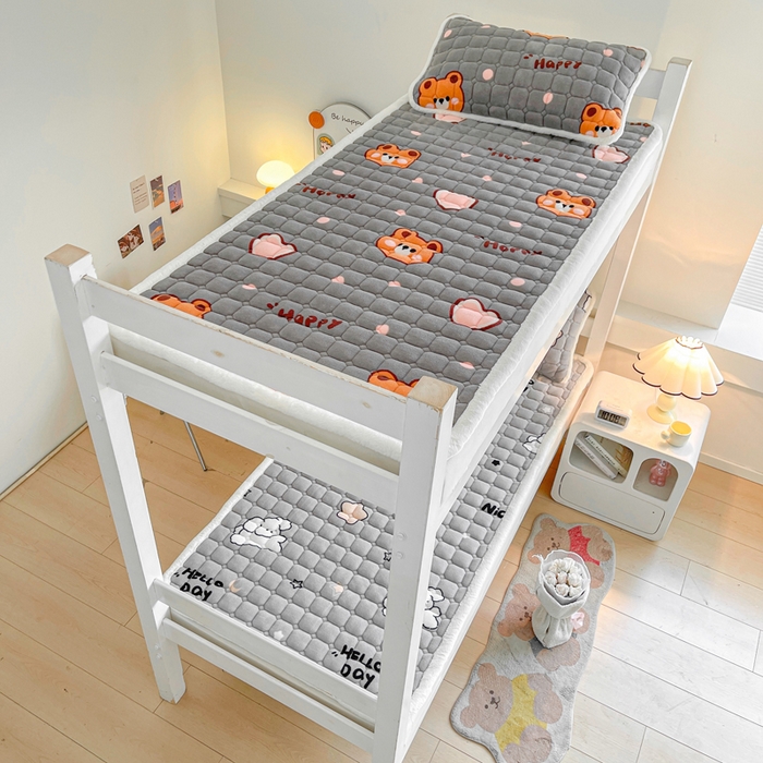 91家纺网 家纺一手货源 找家纺 梵朴 2025新款学生宿舍上下铺牛奶绒夹棉床垫床护垫床褥子 顽皮狗