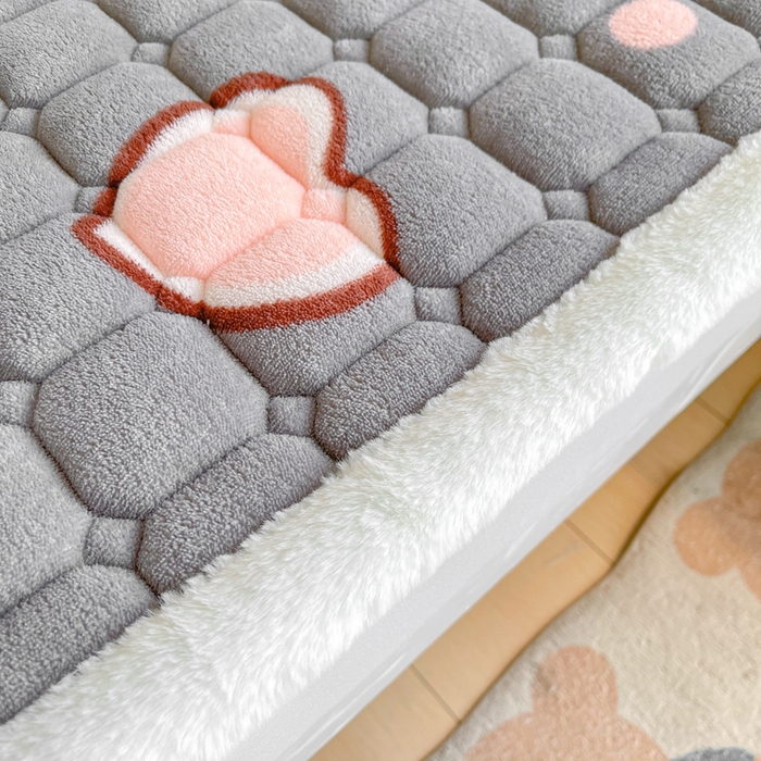 91家纺网 家纺一手货源 找家纺 梵朴 2025新款学生宿舍上下铺牛奶绒夹棉床垫床护垫床褥子 爱心熊熊