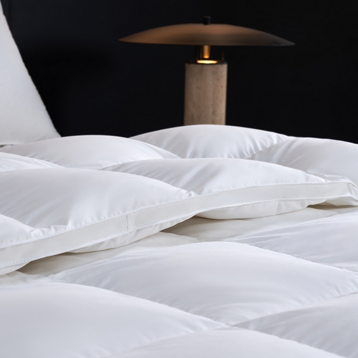 91家纺网 家纺一手货源 找家纺 （总）岚司羽 2025新款小糯米白鹅绒羽绒被被子被芯