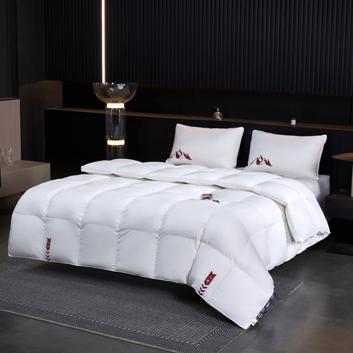 91家纺网 家纺一手货源 找家纺 （总）岚司羽 2025新款小糯米白鹅绒羽绒被被子被芯