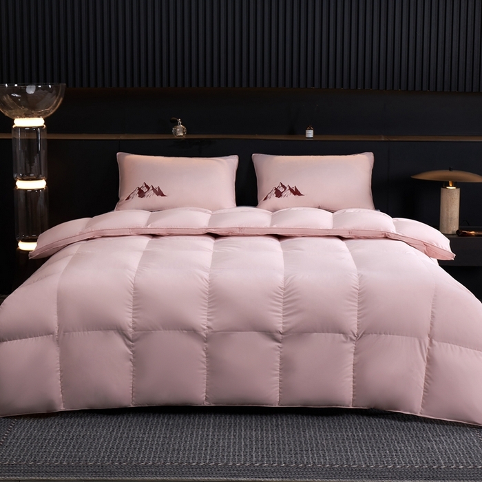 91家纺网 家纺一手货源 找家纺 岚司羽 2025新款小糯米白鹅绒羽绒被被子被芯 小糯米-粉色